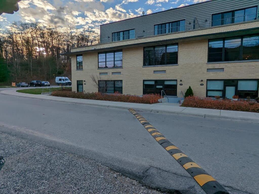 Condo On State Hospital Grounds! Traverse City Zewnętrze zdjęcie